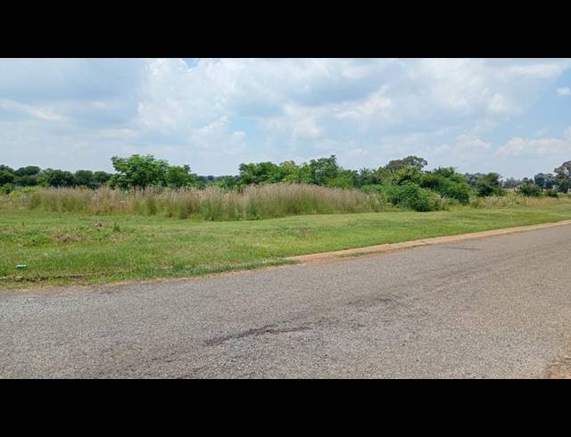 LAND FOR SALE IN CARLETONVILLE